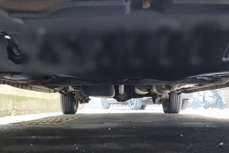 Used Wuling Hongguang 2014 1.2L Standard Model China IV Chassis Front