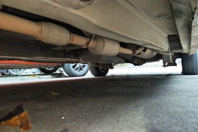 Used Wuling Hongguang 2014 1.2L Base Model China IV Chassis Front Left