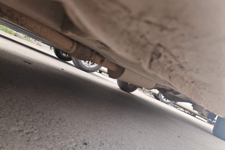 Used Wuling Hongguang 2014 1.5L S Standard Version Chassis Front Left