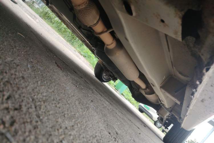 Used Wuling Hongguang 2014 1.5L Standard Version Chassis Front Left