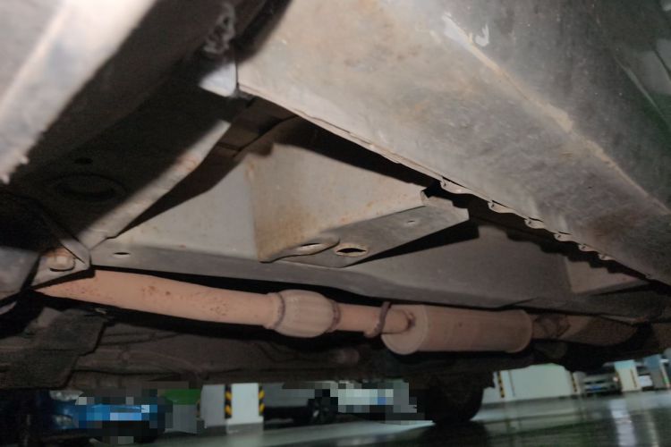 Used Wuling Hongguang 2014 1.2L Standard Model China IV Chassis Front Left