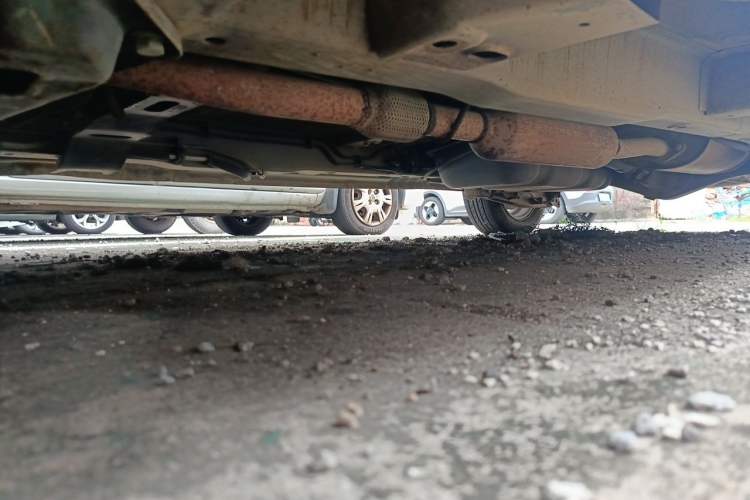 Used Wuling Hongguang 2014 1.5L Standard Version Chassis Front Left