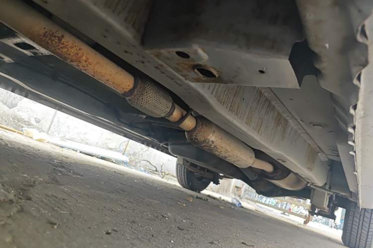 Used Wuling Hongguang 2014 1.5L Standard Version Chassis Front Left