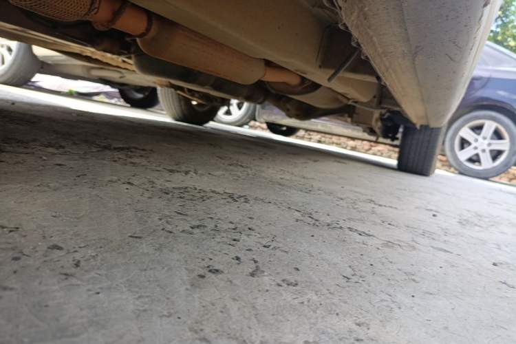 Used Wuling Hongguang 2014 1.5L S Luxury Model Chassis Front Left