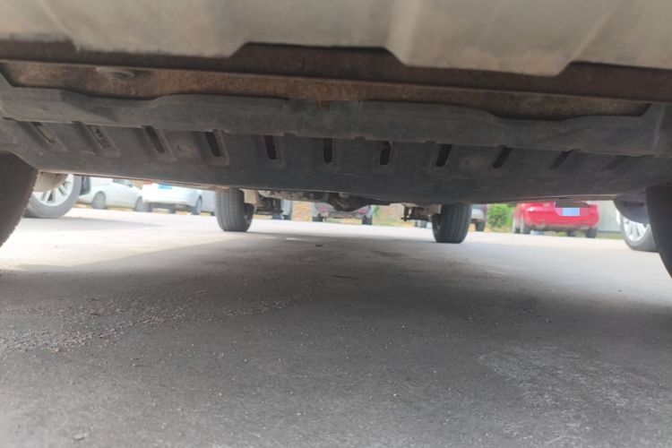 Used Wuling Hongguang 2014 1.2L Base Model China IV Chassis Front