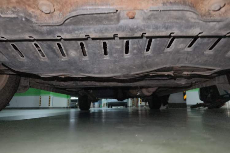 Used Wuling Hongguang 2014 1.2L Standard Model China IV Chassis Front