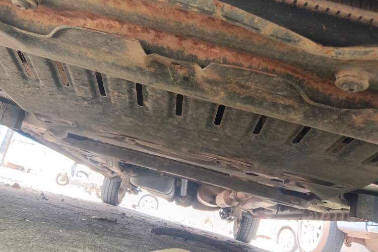 Used Wuling Hongguang 2014 1.5L S Comfort Model Chassis Front