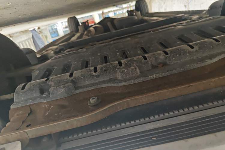 Used Wuling Hongguang 2014 1.5L Standard Version Chassis Front