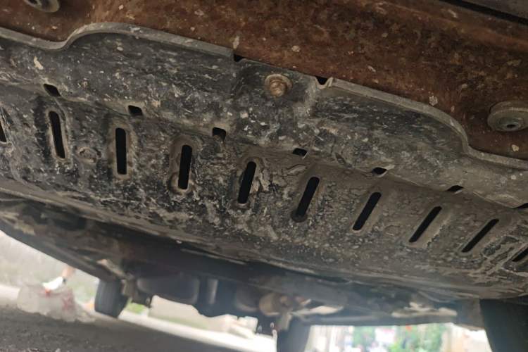 Used Wuling Hongguang 2014 1.2L Base Model China IV Chassis Front