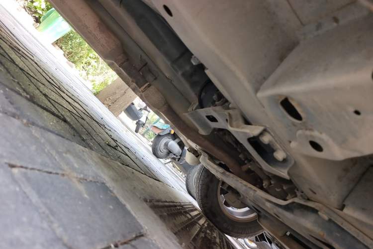 Used Wuling Hongguang 2014 1.5L S Standard Version Chassis Front Right