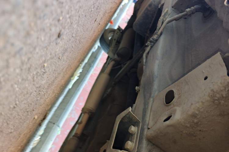 Used Wuling Hongguang 2014 1.2L Standard Model China IV Chassis Front Right