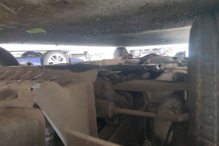 Used Wuling Hongguang 2014 1.5L Base Version Chassis Front Right