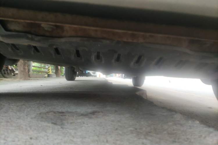 Used Wuling Hongguang 2014 1.2L Base Model China IV Chassis Front