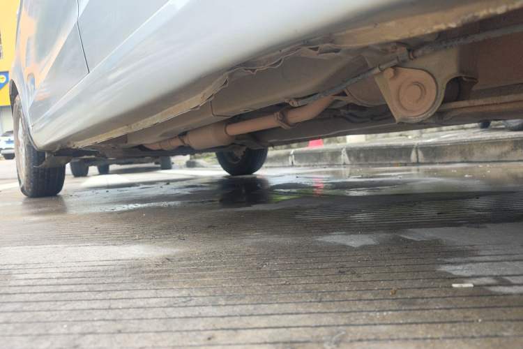 Used Wuling Hongguang 2014 1.2L Base Model China IV Chassis Rear Left