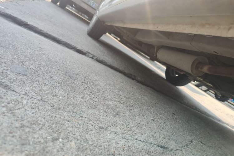 Used Wuling Hongguang 2014 1.5L S Luxury Model Chassis Rear Left