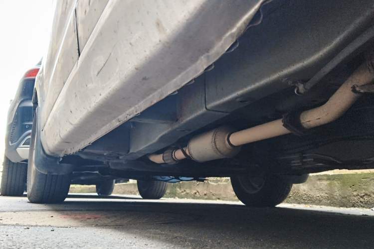 Used Wuling Hongguang 2014 1.2L Standard Model China IV Chassis Rear Left