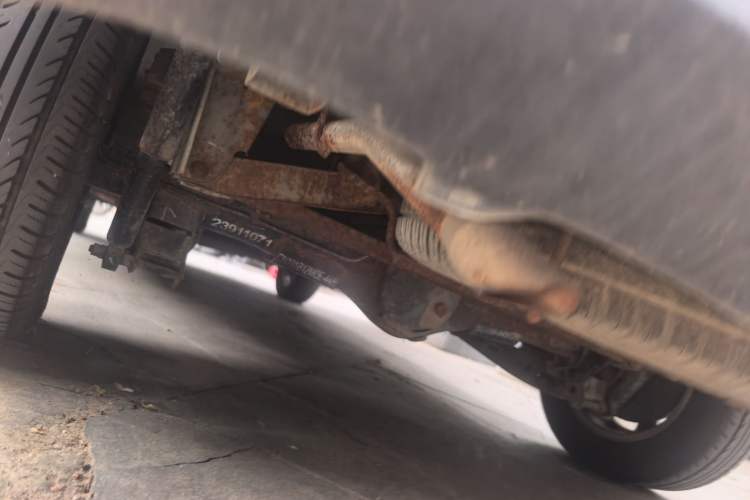 Used Wuling Hongguang 2014 1.2L Standard Model China IV Chassis Rear Left