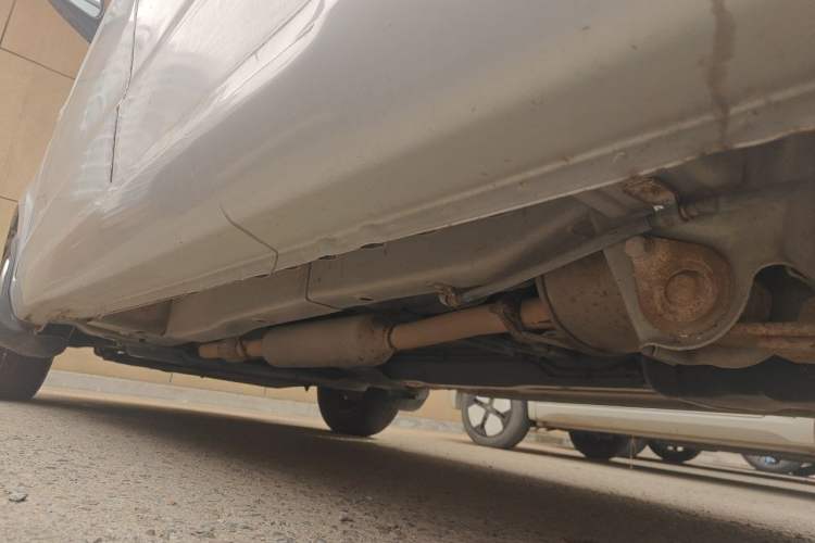 Used Wuling Hongguang 2014 1.5L Base Version Chassis Rear Left