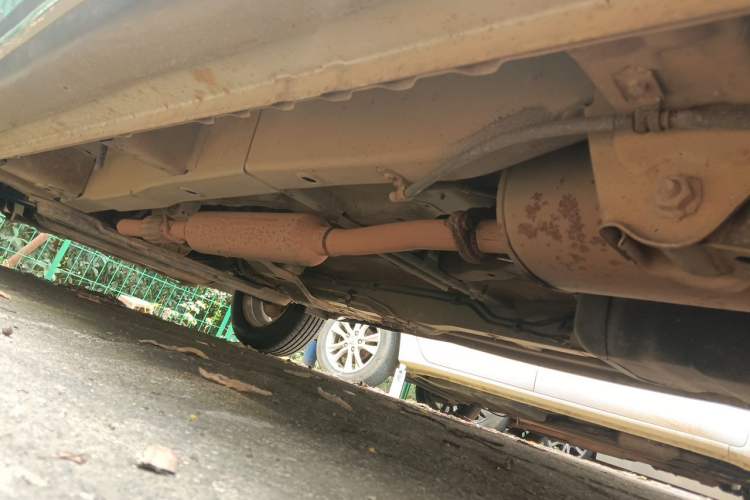 Used Wuling Hongguang 2014 1.5L S Comfort Model Chassis Rear Left