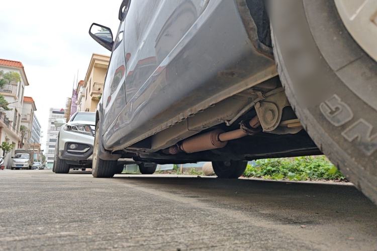 Used Wuling Hongguang 2014 1.2L Base Model China IV Chassis Rear Left