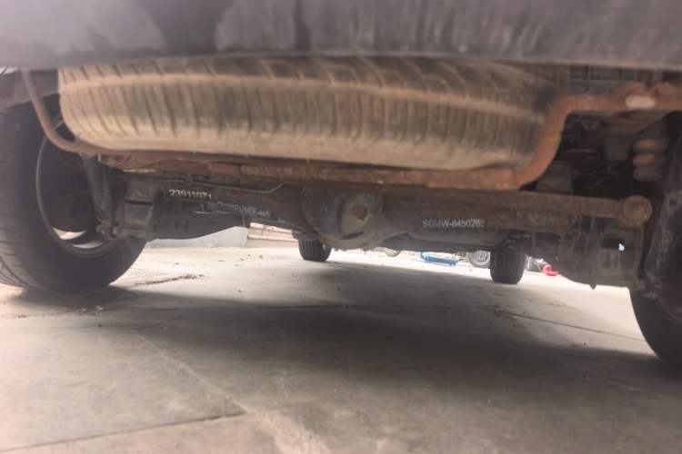 Used Wuling Hongguang 2014 1.2L Standard Model China IV Chassis Rear