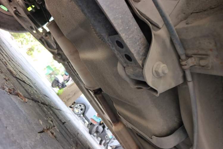 Used Wuling Hongguang 2014 1.5L S Standard Version Chassis Rear Right