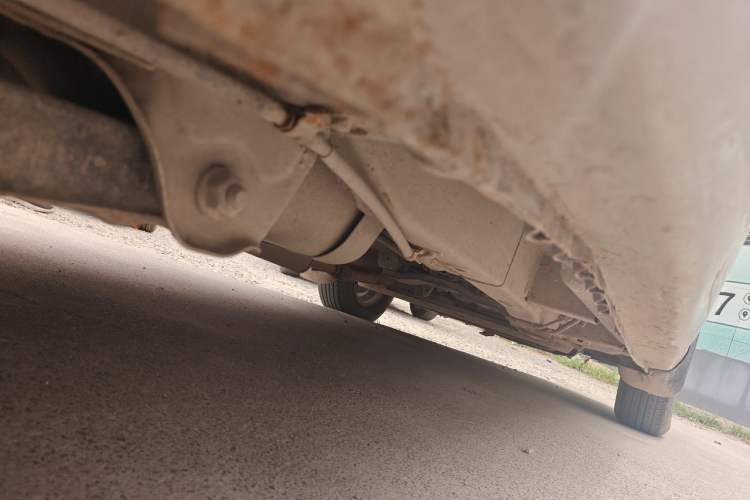 Used Wuling Hongguang 2014 1.5L S Standard Version Chassis Rear Right