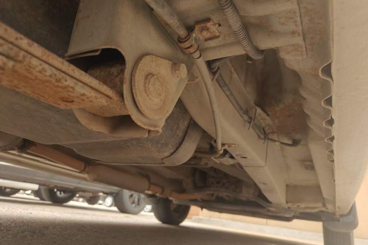 Used Wuling Hongguang 2014 1.5L Base Version Chassis Rear Right