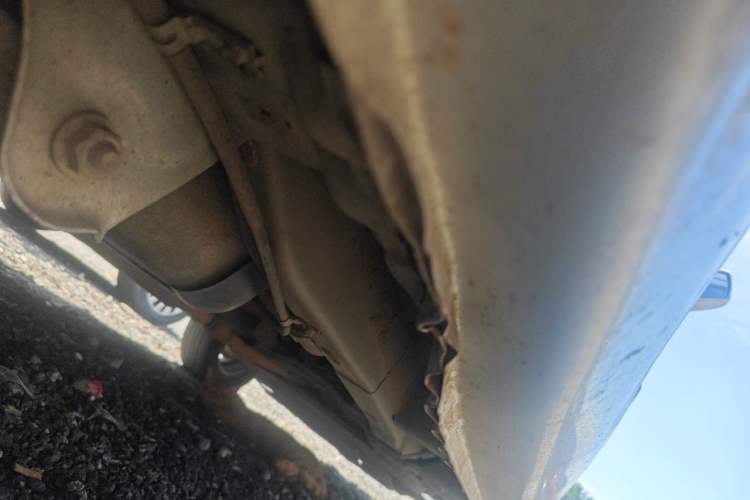 Used Wuling Hongguang 2014 1.5L Standard Version Chassis Rear Right