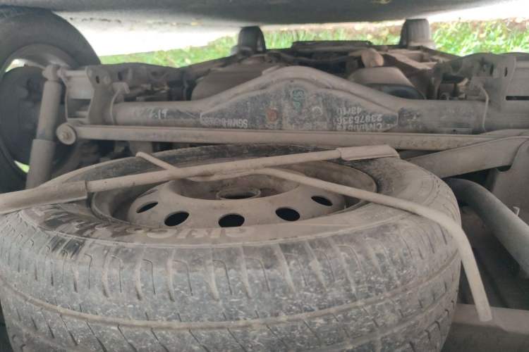 Used Wuling Hongguang 2014 1.5L Base Version Chassis Rear