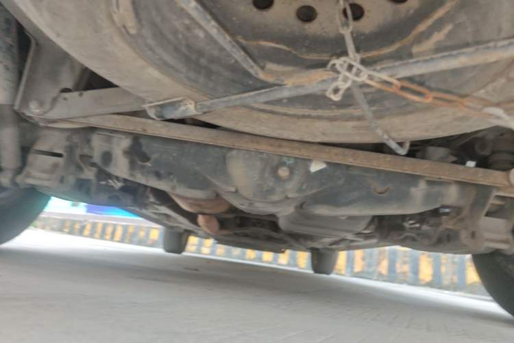 Used Wuling Hongguang 2014 1.5L S Comfort Model Chassis Rear