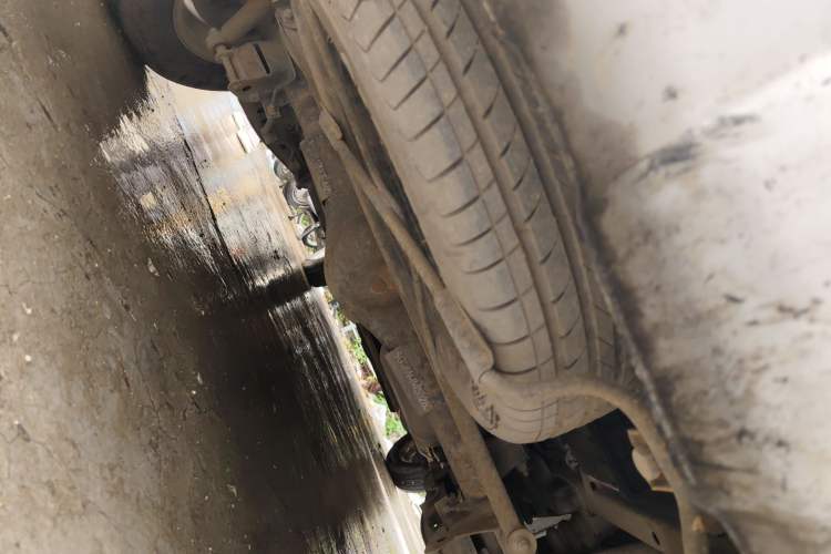 Used Wuling Hongguang 2014 1.2L S Standard Version China IV Standard Chassis Rear