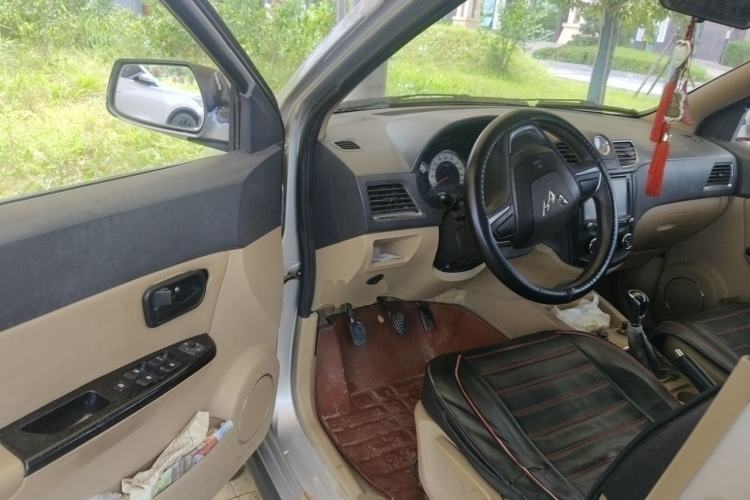Used Wuling Hongguang 2014 1.2L S Comfort Model China IV Driver Seat