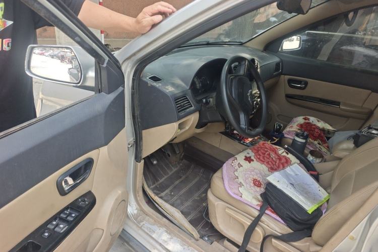 Used Wuling Hongguang 2014 1.5L S Luxury Model Driver Seat