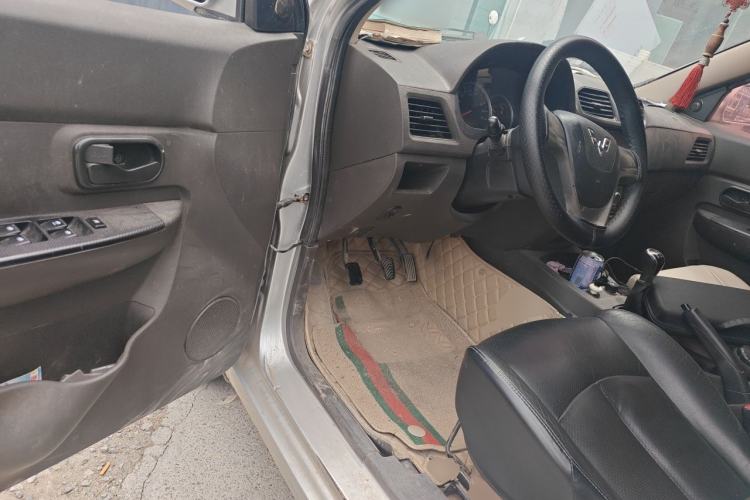 Used Wuling Hongguang 2014 1.5L S Standard Version Driver Seat
