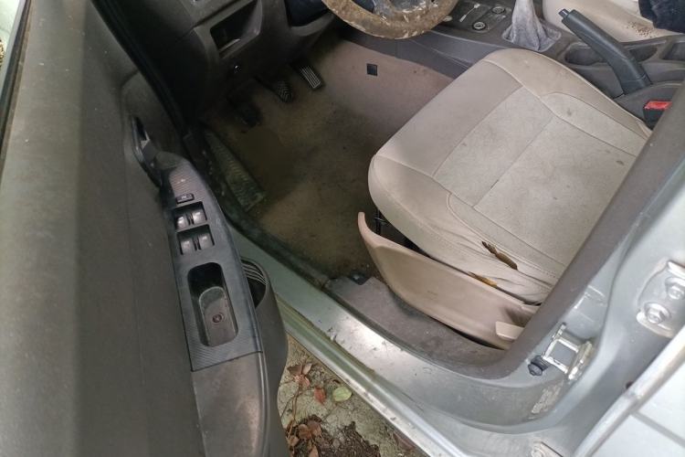 Used Wuling Hongguang 2014 1.5L S Standard Version Driver Seat