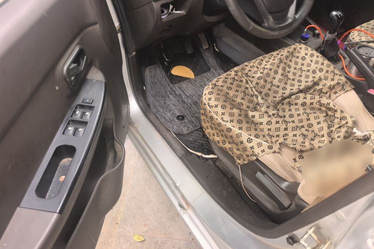 Used Wuling Hongguang 2014 1.2L Standard Model China IV Driver Seat