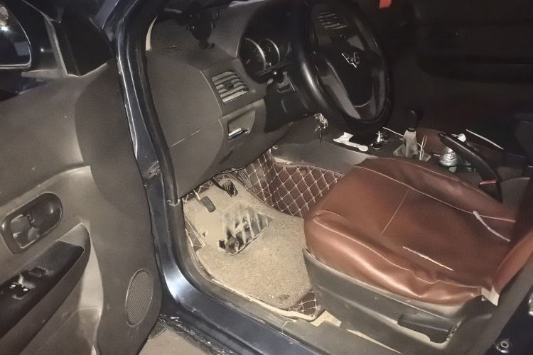 Used Wuling Hongguang 2014 1.2L Base Model China IV Driver Seat