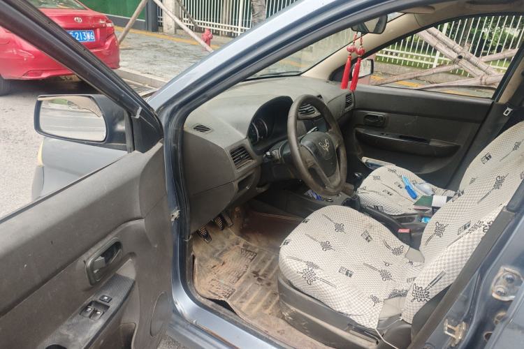 Used Wuling Hongguang 2014 1.5L Base Version Driver Seat
