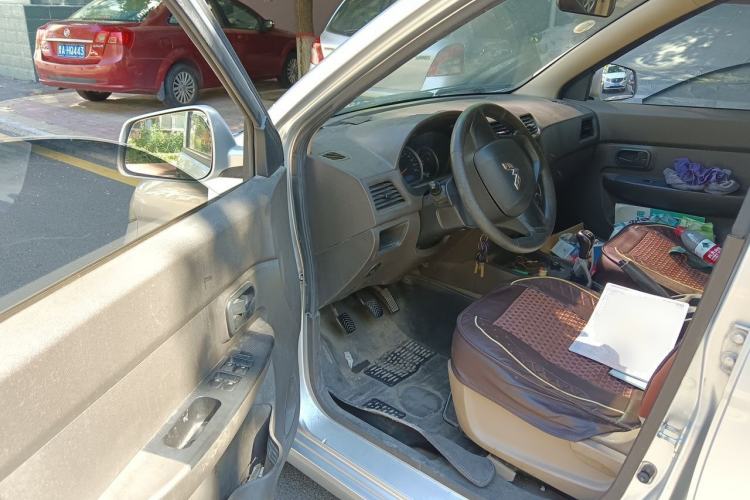 Used Wuling Hongguang 2014 1.2L S Standard Version China IV Standard Driver Seat
