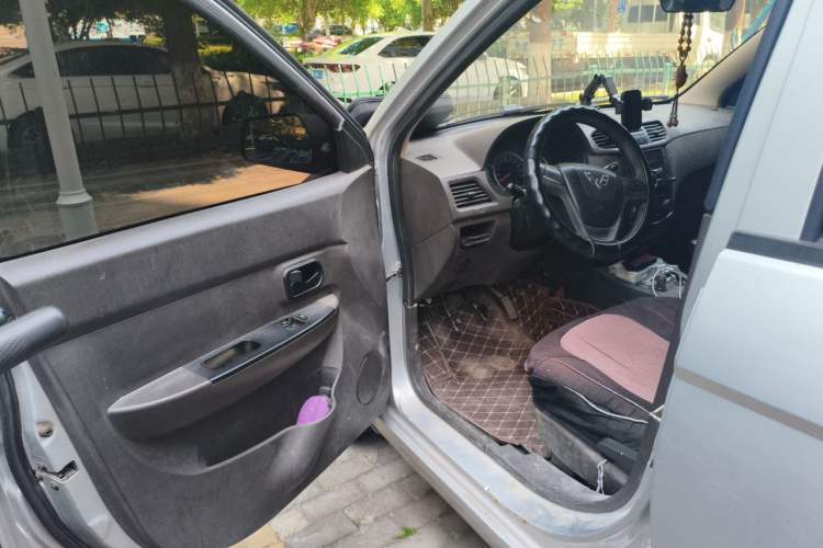 Used Wuling Hongguang 2014 1.5L Base Version Driver Seat