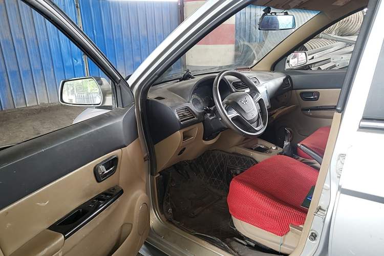 Used Wuling Hongguang 2014 1.2L S Comfort Model China IV Driver Seat