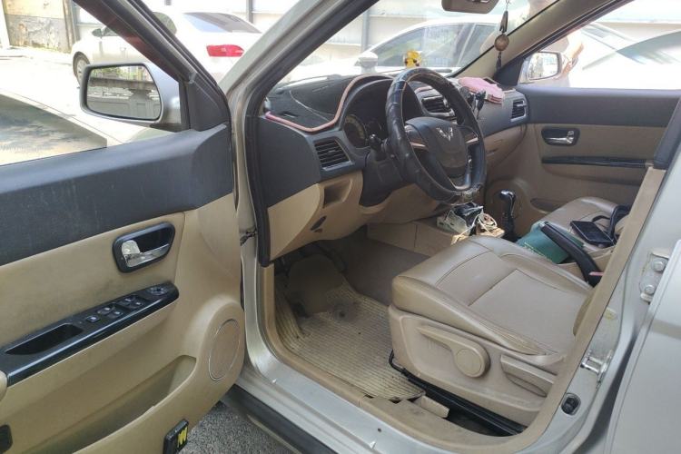 Used Wuling Hongguang 2014 1.5L S Comfort Model Driver Seat