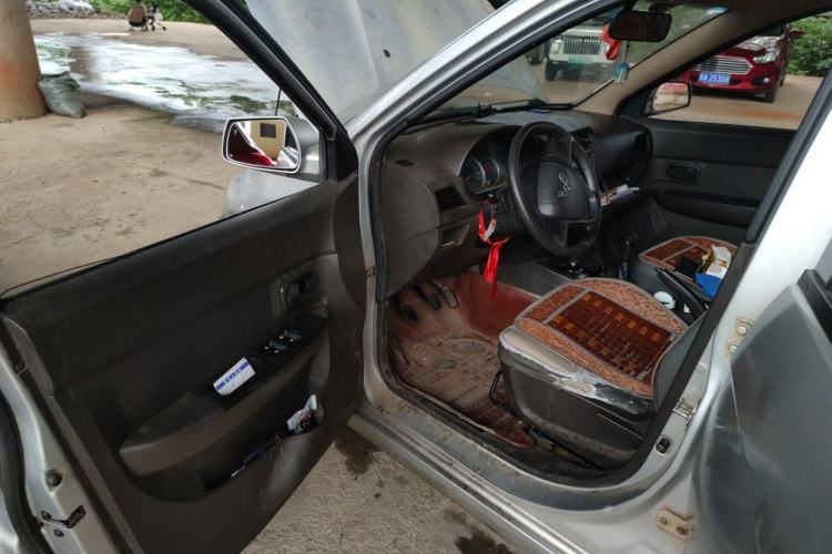 Used Wuling Hongguang 2014 1.5L Standard Version Driver Seat
