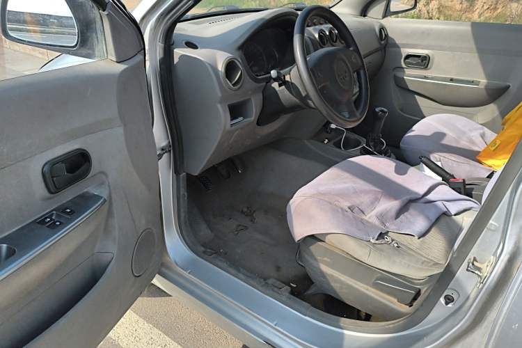 Used Wuling Hongguang 2014 1.2L Base Model China IV Driver Seat