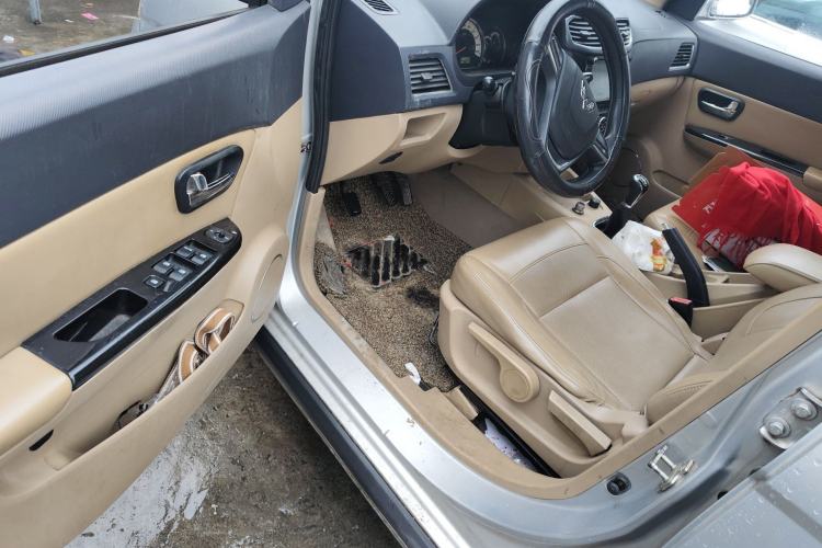 Used Wuling Hongguang 2014 1.2L S Standard Version China IV Standard Driver Seat