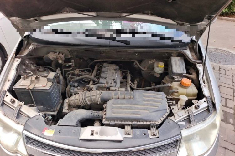 Used Wuling Hongguang 2014 1.5L S Standard Version Engine Bay