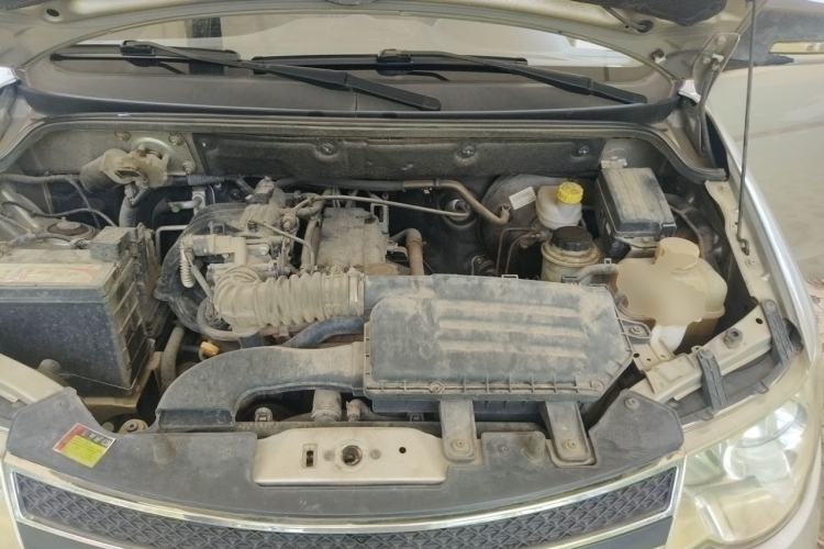 Used Wuling Hongguang 2014 1.2L S Comfort Model China IV Engine Bay