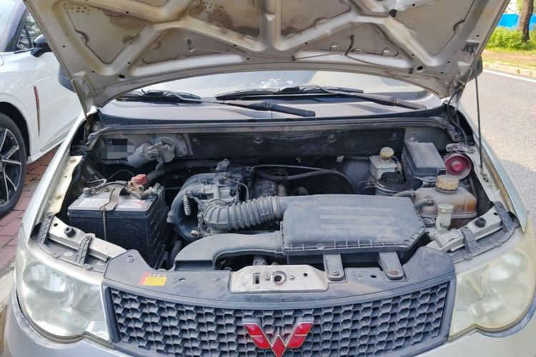 Used Wuling Hongguang 2014 1.2L Base Model China IV Engine Bay