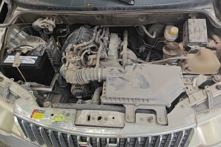 Used Wuling Hongguang 2014 1.2L Standard Model China IV Engine Bay